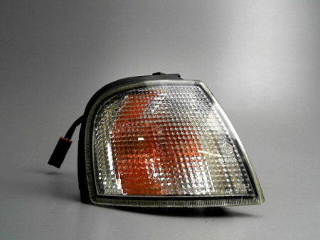 CLIGNOTANT DROIT NISSAN PRIMERA