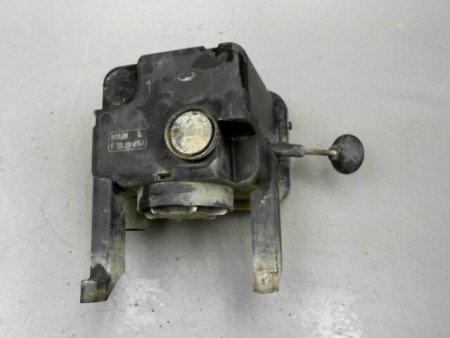 PHARE ANTIBROUILLARD AVANT GAUCHE OPEL MERIVA
