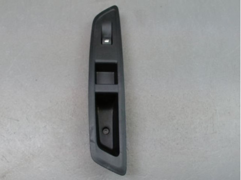 COMMANDE LEVE-GLACE PORTE AVD CITROEN C4 2010-