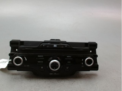 AUTORADIO ALFA ROMEO GUILIETTA 2010-