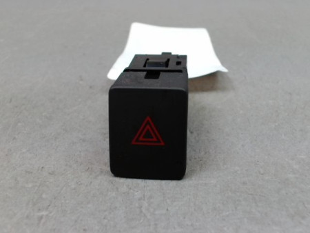 BOUTON DE WARNING NISSAN MICRA 2009-