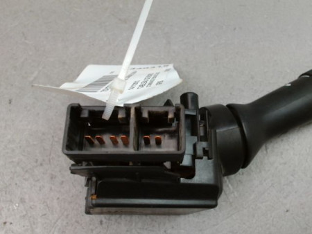 COMMANDE ESSUIE GLACE TOYOTA HILUX SIMPLE CABINE 2006-