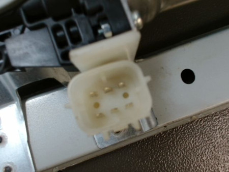 MECANISME+MOTEUR LEVE-GLACE AVANT DROIT NISSAN MICRA 2009-