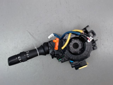 COMMANDE ECLAIRAGE TOYOTA AYGO 5P