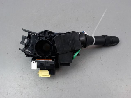 COMMANDE ECLAIRAGE TOYOTA AYGO 5P