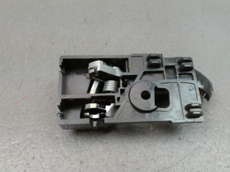 POIGNEE INTERIEURE PORTE AVANT GAUCHE ISUZU D-MAX SPACE CAB II PHASE 1 2012-...