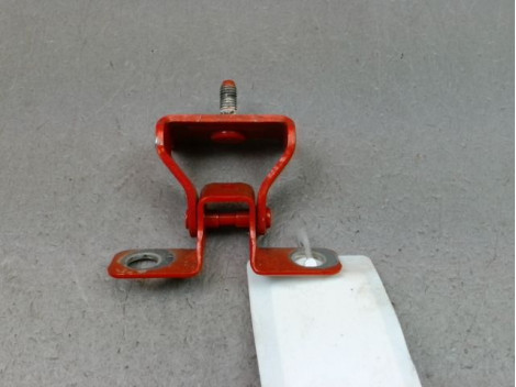 CHARNIERE HAYON D OPEL CORSA 2010-