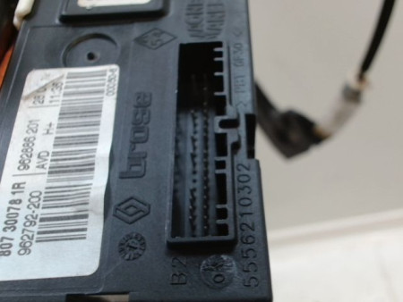 MECANISME+MOTEUR LEVE-GLACE AVANT DROIT RENAULT LAGUNA III CPÉ 2008-