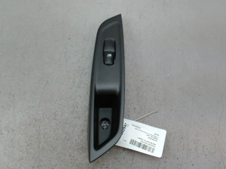 COMMANDE LEVE-GLACE PORTE ARD NISSAN MICRA 2009-