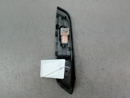 COMMANDE LEVE-GLACE PORTE ARD NISSAN MICRA 2009-