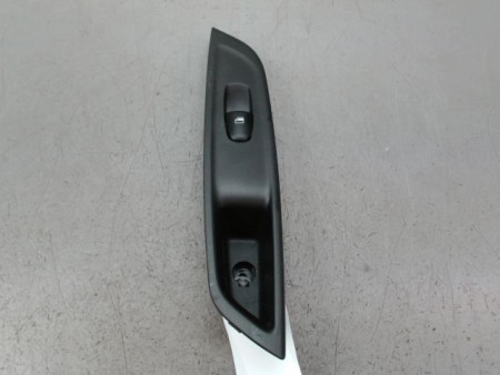 COMMANDE LEVE-GLACE PORTE ARG NISSAN MICRA 2009-