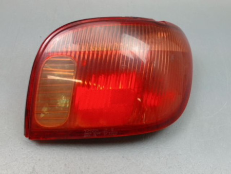 FEU ARRIERE DROIT TOYOTA YARIS I Phase 2 2003-2005