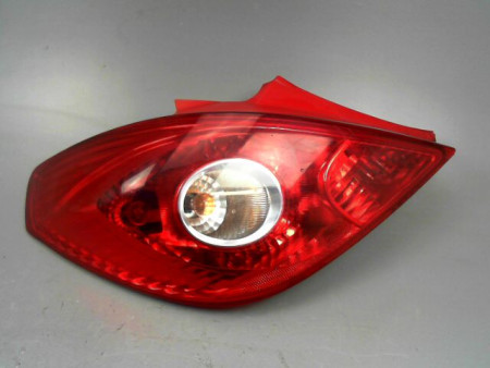 FEU ARRIERE GAUCHE  OPEL CORSA