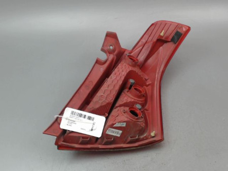 FEU ARRIERE GAUCHE  SUZUKI SWIFT III 2005-2011