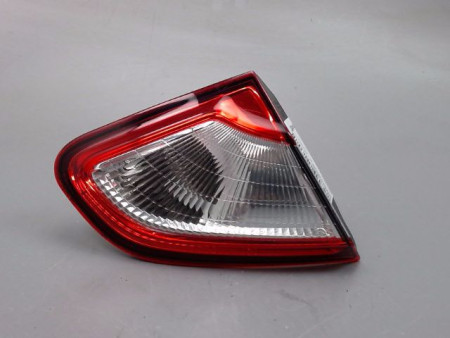 FEU ARRIERE INTERIEUR GAUCHE NISSAN QASHQAI BREAK I Phase 1 2007-2010