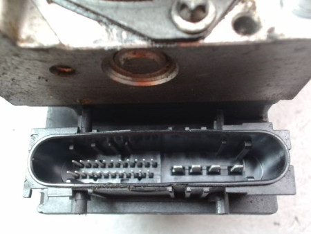 UNITE HYDRAULIQUE ABS DACIA SANDERO I 2008-2012