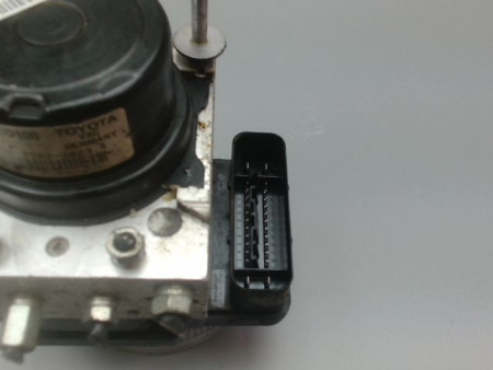 UNITE HYDRAULIQUE ABS TOYOTA YARIS II 2010-