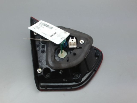 FEU ARRIERE INTERIEUR DROIT KIA RIO 2005-