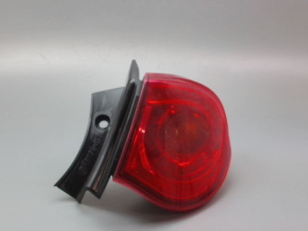 FEU ARRIERE DROIT ALFA ROMEO GUILIETTA 2010-