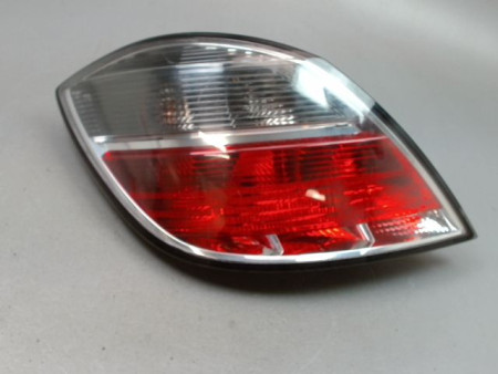 FEU ARRIERE GAUCHE  OPEL ASTRA III Phase 2 (H) 2007-2010