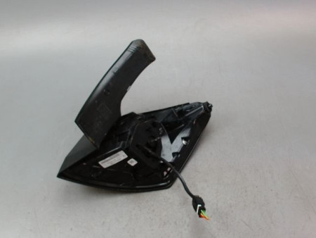FEU ARRIERE GAUCHE  PEUGEOT 3008 2009-