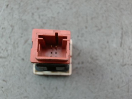 BOUTON DE WARNING PEUGEOT PARTNER FG II PHASE 2 (B9) 2012-2015