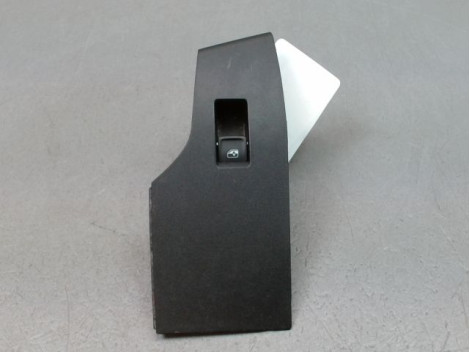 COMMANDE LEVE-GLACE PORTE AVD SEAT ARONA