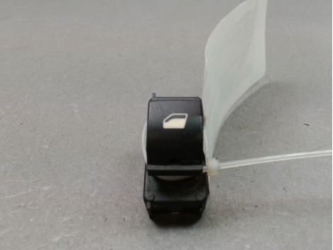 COMMANDE LEVE-GLACE PORTE AVG PEUGEOT PARTNER FGT 2002-