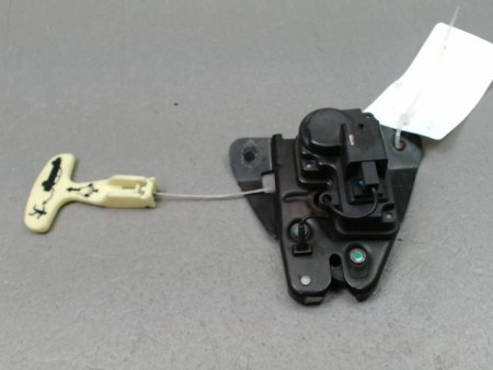 SERRURE COFFRE ARRIERE CHRYSLER 300C