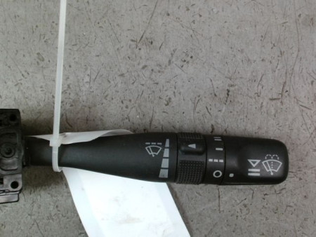 COMMANDE ESSUIE GLACE LAND ROVER FREELANDER 2001-2002