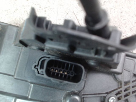 SYSTEME CONDAMNATION AVANT DROIT FORD FOCUS