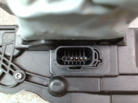 SYSTEME CONDAMNATION ARRIERE GAUCHE FORD FOCUS