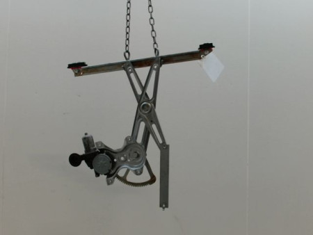 MECANISME+MOTEUR LEVE-GLACE AVANT DROIT TOYOTA YARIS 2005-