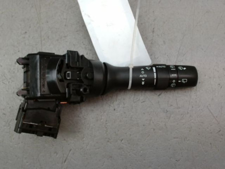 COMMANDE ESSUIE GLACE TOYOTA PRIUS 2004-