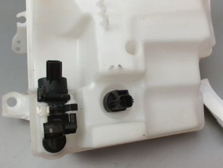 RESERVOIR LAVE-GLACE AVANT FORD FOCUS III 2011-...