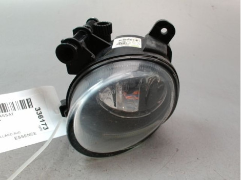 PHARE ANTIBROUILLARD AVANT DROIT VOLKSWAGEN PASSAT 2010-