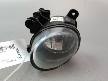 PHARE ANTIBROUILLARD AVANT DROIT VOLKSWAGEN PASSAT 2010-