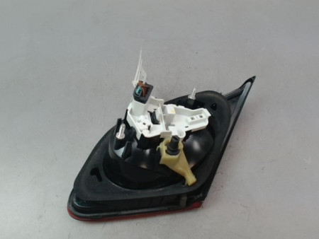FEU ARRIERE INTERIEUR GAUCHE VOLKSWAGEN PASSAT 2010-