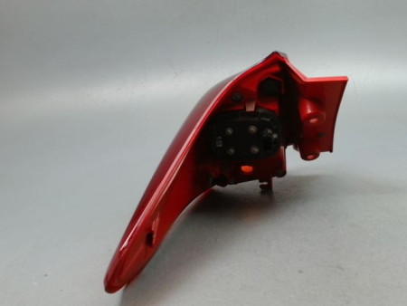 FEU ARRIERE DROIT TOYOTA AURIS 2010-