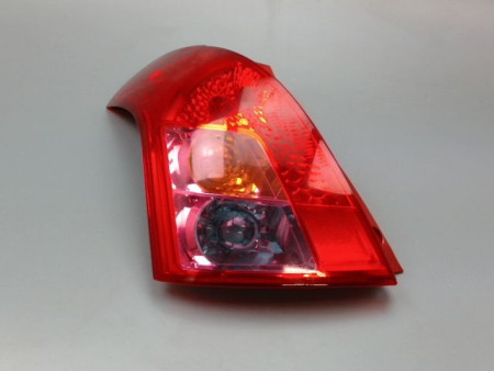 FEU ARRIERE GAUCHE  SUZUKI SWIFT III 2005-2011