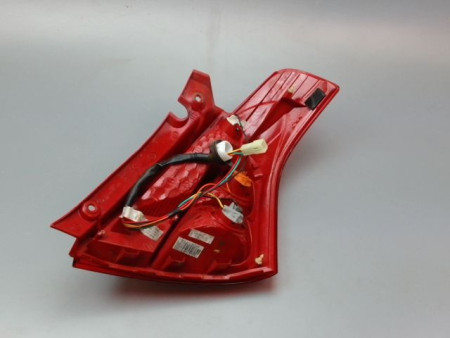 FEU ARRIERE GAUCHE  SUZUKI SWIFT III 2005-2011