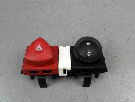 BOUTON DE WARNING RENAULT MEGANE BREAK II Phase 2 2006-2009