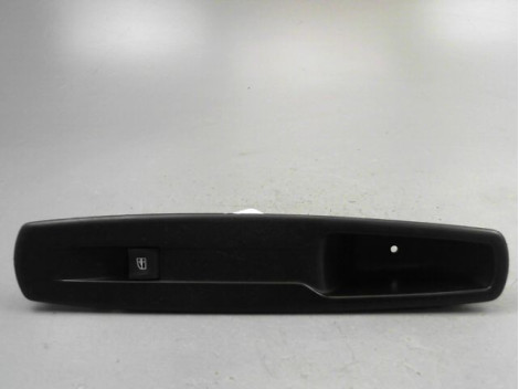 COMMANDE LEVE-GLACE PORTE AVD RENAULT MEGANE III Phase 1 2008-2012