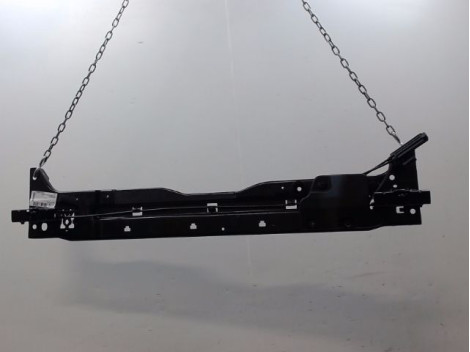 TRAVERSE SUPERIEURE ARMATURE AVANT VOLVO XC40