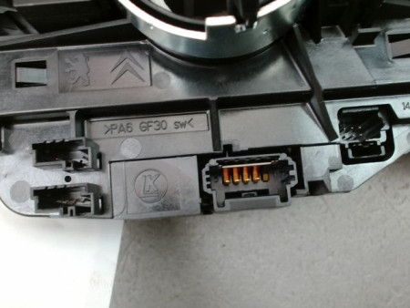 BLOC COMMODOS PEUGEOT 5008 MONOSP. I Phase 1 2009-2013