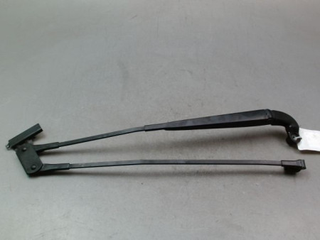 BRAS ESSUIE-GLACE AVANT TOYOTA AYGO 5P