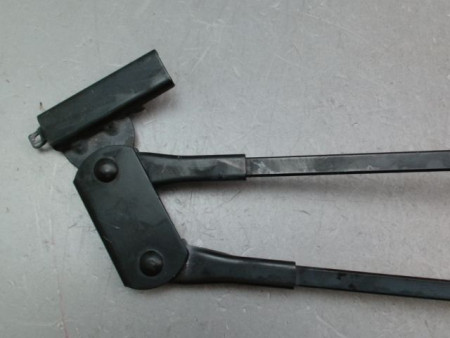 BRAS ESSUIE-GLACE AVANT TOYOTA AYGO 5P
