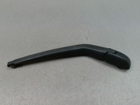 BRAS ESSUIE-GLACE ARRIERE TOYOTA YARIS 2005-