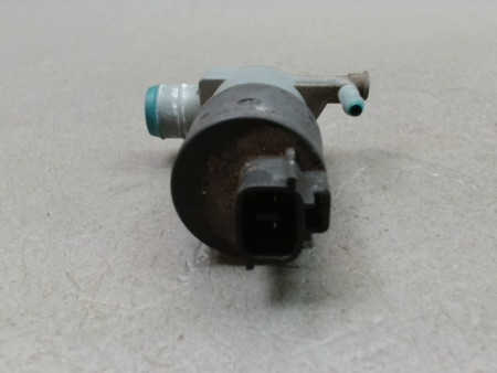 POMPE LAVE-GLACE AVANT TOYOTA YARIS 2005-