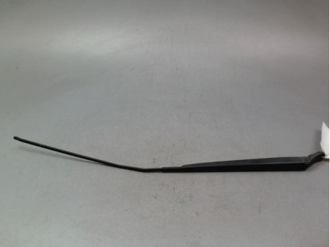 BRAS ESSUIE-GLACE AVANT DROIT RENAULT CLIO III Phase 2 2009-2014